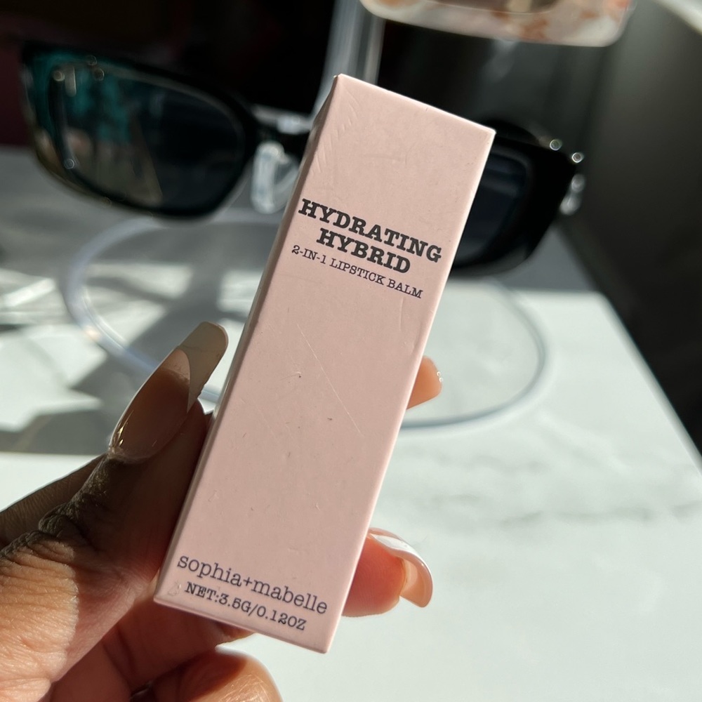Lipstick balm